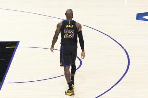 今天12助！詹姆斯和基德助攻总数还差495次 本赛季有可能完成超越