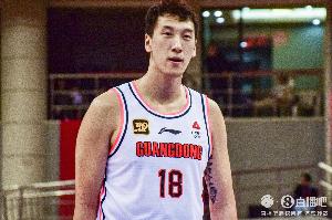 好欢乐！宏远球迷嘉年华三分大赛 杜润旺遭疯狂整蛊12投仅2中