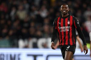 跟队记者：莱奥有轻微炎症，米兰想避免发生耻骨痛或其他慢性问题