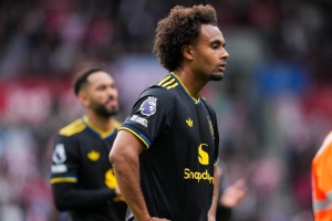 记者：齐尔克泽想留队为自己的位置而战，曼联并未积极寻求出售他