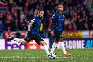 意天空：恰尔汗奥卢遭遇肌肉挛缩，阿切尔比则出现肌肉不适症状