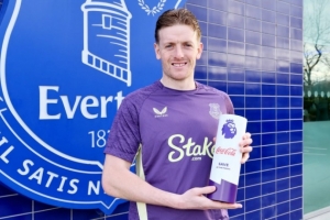 助球队击败曼联！官方：埃弗顿门将皮克福德获11月英超最佳扑救奖