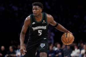 白巧克力：爱德华兹是现在最好的美国球员吗 他比康宁汉姆强吗