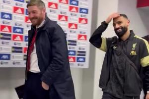 不来了萨拉赫赛后微笑着拒绝采访邀请：“连续两周？不不不”