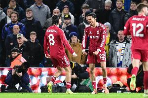 埃基蒂克为利物浦前10次英超首发打进7球，仅次于斯图里奇的8球